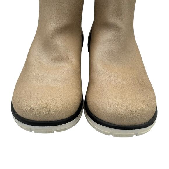 Strive Chelsea Neutral Tan Silver Sheen Pull On Lightweight Comfort Ankle Boots - Picture 8 of 12